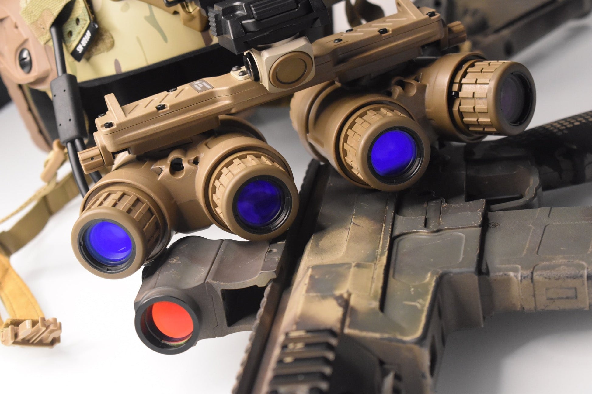Argus Panoramic Night Vision Goggle (APNVG) - TAS Night Corporation
