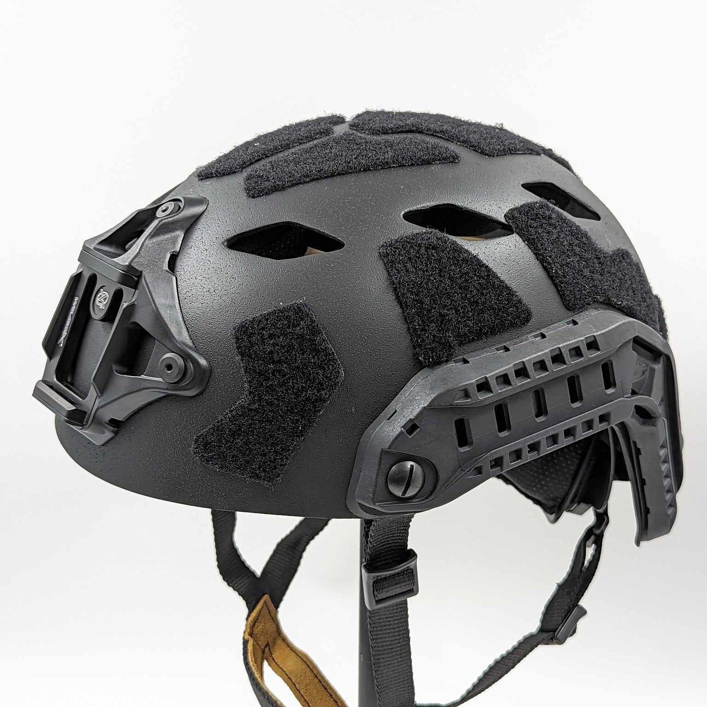 EON Carbon Composite Helmet - TAS Night Corporation