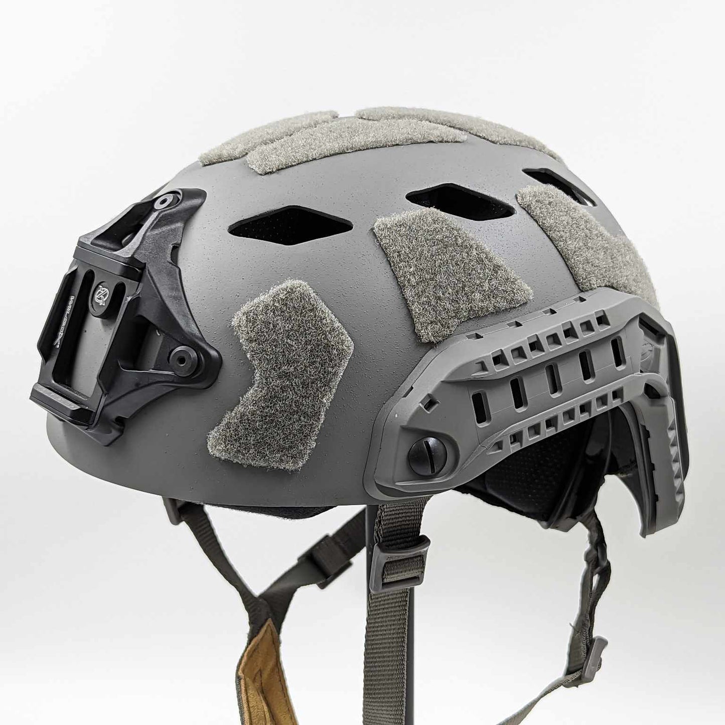 EON Carbon Composite Helmet - TAS Night Corporation